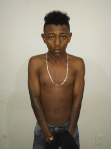 POLÍCIA PRENDE ACUSADO DE TER ASSASSINADO OS DOIS JOVENS NA MADRUGADA DE SABADO.