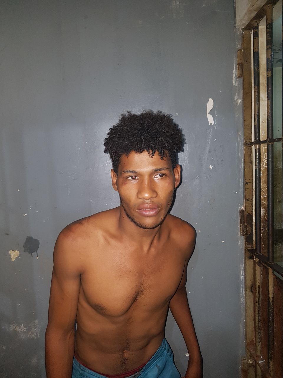 DE NOVO!!! MUTANTE É PRESO MAIS UMA VEZ EM CODÓ POR FURTAR NANO, TODO DIA ELE ROUBA UM NANO DIFERENTE, ATÉ EU, TITULAR DESTE BLOG JÁ FUI ALVO DELE.