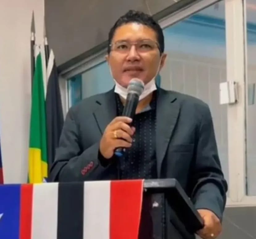 HAVERÁ OPOSIÇÃO SIM !!!VAMOS COBRAR O QUE DEVE SER COBRADO,POIS ESTAMOS DO LADO DO POVO, DISSE O VEREADOR PASTOR MAX QUE TAMBÉM FARÁ OPOSIÇÃO AO PREFEITO CHIQUINHO FC.