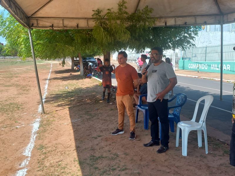 Vereador Pastor Max prestigia início da Copa da Amizade em Codó