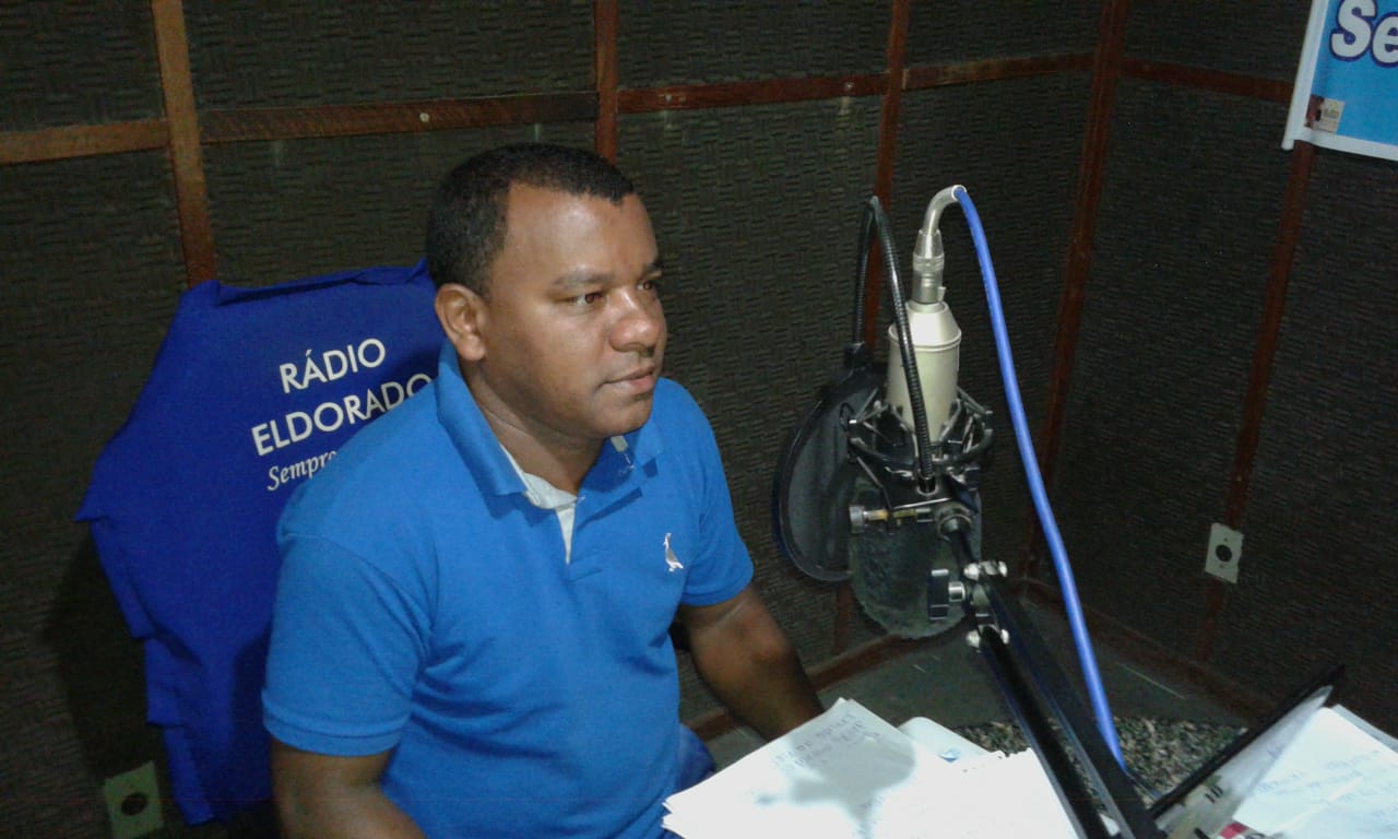 RADIALISTA DANIEL SOUSA COMPLETA 38 ANOS E RECEBE NOSSAS FELICITAÇÕES DE HOJE