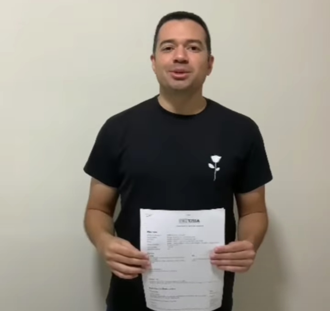 GUILHERME OLIVEIRA PROCESSA BLOG DA RAMYRIA SANTIAGO ALEGANDO QUE ESTÁ PERDENDO TODOS OS SEU CONTRATOS, TAMBÉM NÃO CONSEGUE FECHAR NOVOS, ESTÁ SOFRENDO DANOS MORAIS ,MATERIAIS, PERDEU A CREDIBILIDADE COM O POVO E QUER QUE O BLOG PAGUE SEUS CONTRATOS PERDIDOS.GUILHERME AINDA PEDIU SEGREDO DE JUSTIÇA PRA NINGUÉM SABER , MAIS O JUIZ ACABOU DE NEGAR O PEDIDO NESTA MANHÃ.
