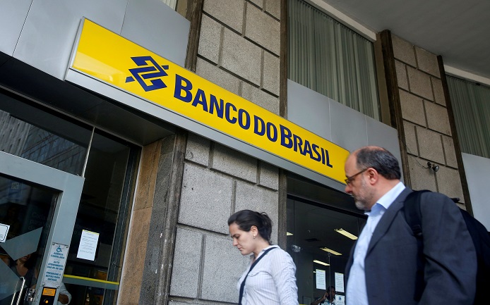 BANCO DO BRASIL ANUNCIA FECHAMENTO DE 402 AGÊNCIAS E DEMISSÃO DE 18 MIL FUNCIONÁRIOS.