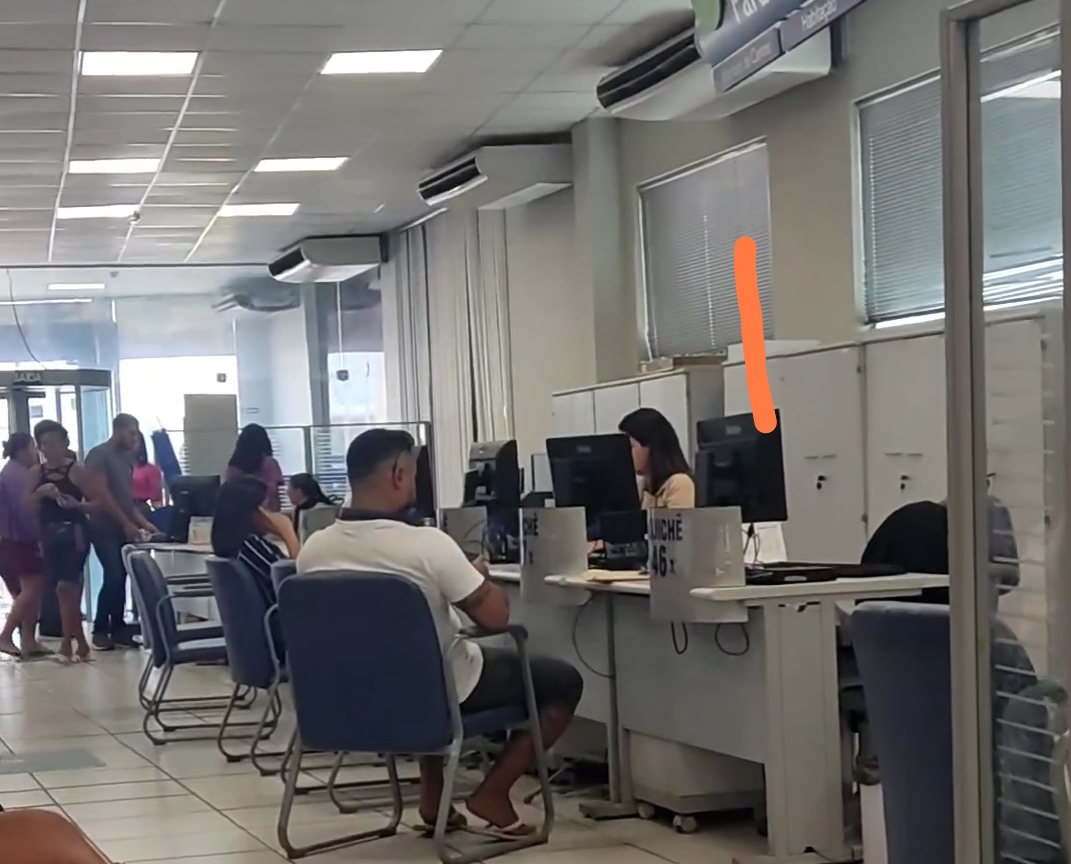 EM CODÓ CAIXA ECONÔMICA CONTINUA Á DESRESPEITAR Á POPULAÇÃO, ALÉM DE OFERECEREM UM ATENDIMENTO DE PÉSSIMA QUALIDADE A POPULAÇÃO HUMILDE