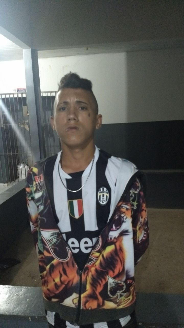 HOMEM É PRESO EM COMPANHIA DE UM MENOR POR PORTE ILEGAL DE ARMA DE FOGO EM CODÓ