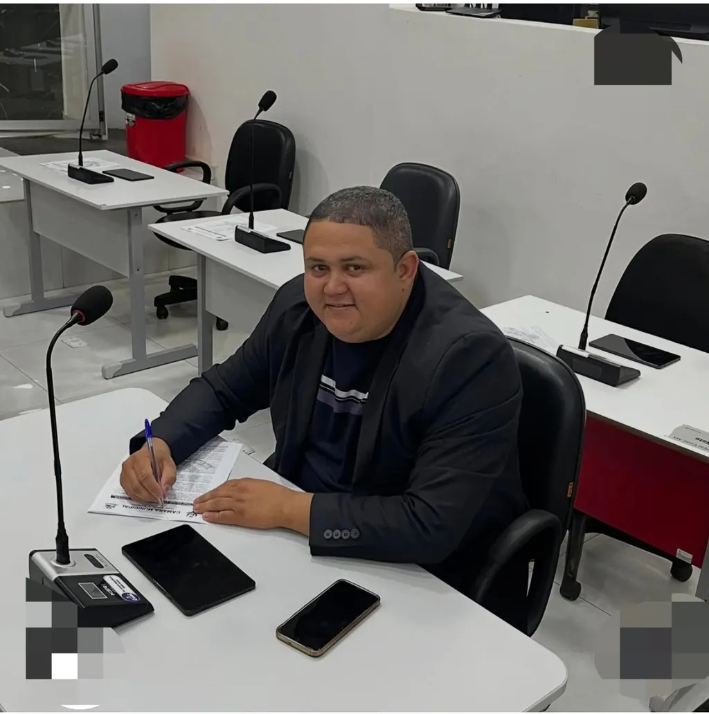 “EMPRÉSTIMO PARA CONSEGUIR EMPREGO E PAGAMENTO MENSAL”: denúncias de supostas cobranças envolvendo oVEREADOR LEANDRO MAGALHÃES em Codó