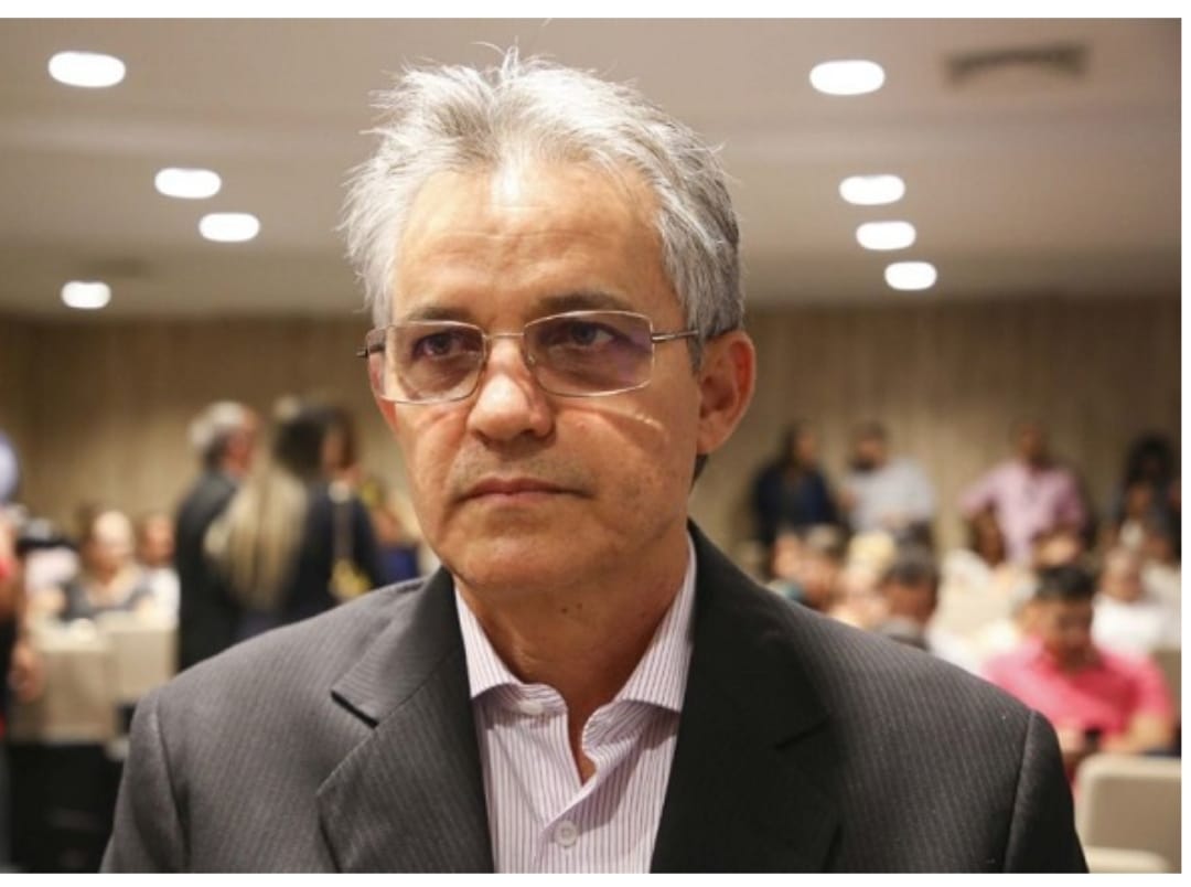 Ex-prefeito de Timbiras Dr. Borba  acusado de efetivar funcionários na prefeitura sem concurso público