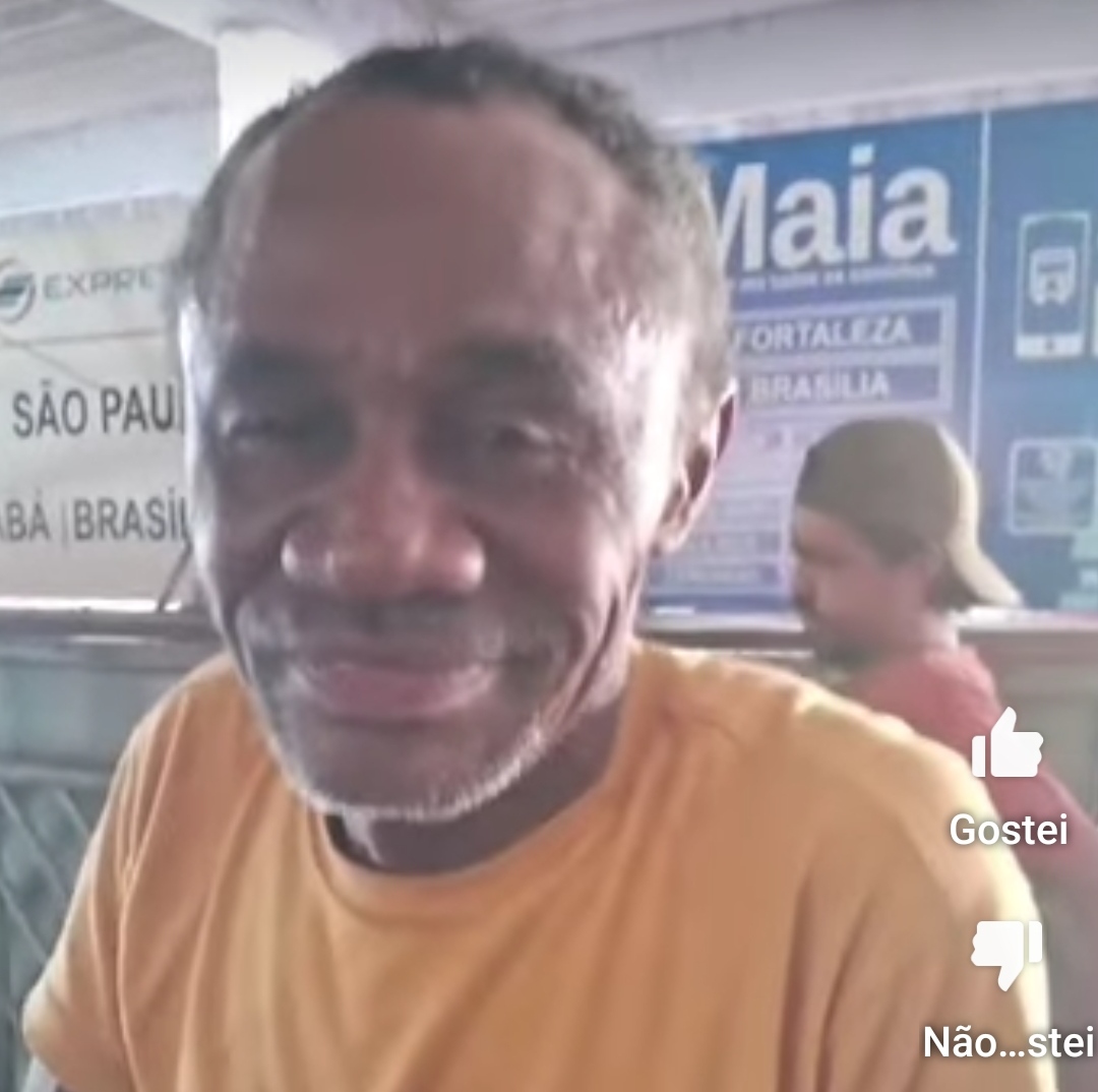 ATENÇÃO: PASSANDO FOME E MORANDO NA RODOVIÁRIA DE AÇAILÂNDIA, CODOENSE PEDE AJUDA PRA VOLTAR PRA CASA. ELE DISSE QUE É IRMÃO DE DOIS PMS: LEONTINO E SOLIMAR.