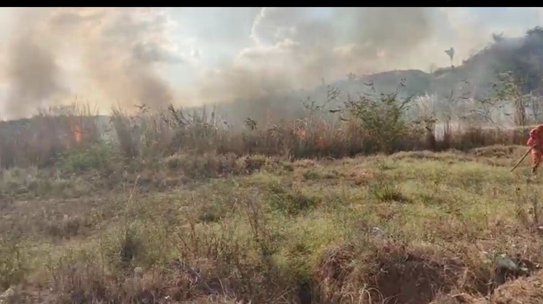 INCÊNDIO DE GRANDE PROPORÇÃO EM FRENTE A RODOVIÁRIA DE CODÓ 