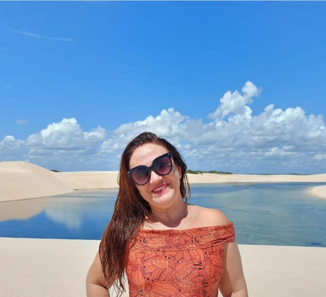 PROFESSORES ENVIAM CARTA ABERTA DENUNCIANDO RAQUEL PAULA, SECRETÁRIA DE EDUCAÇÃO: A CLASSE PEDE A CABEÇA DE RAQUEL. “ sem escrúpulos “ escreveu a classe ao blog