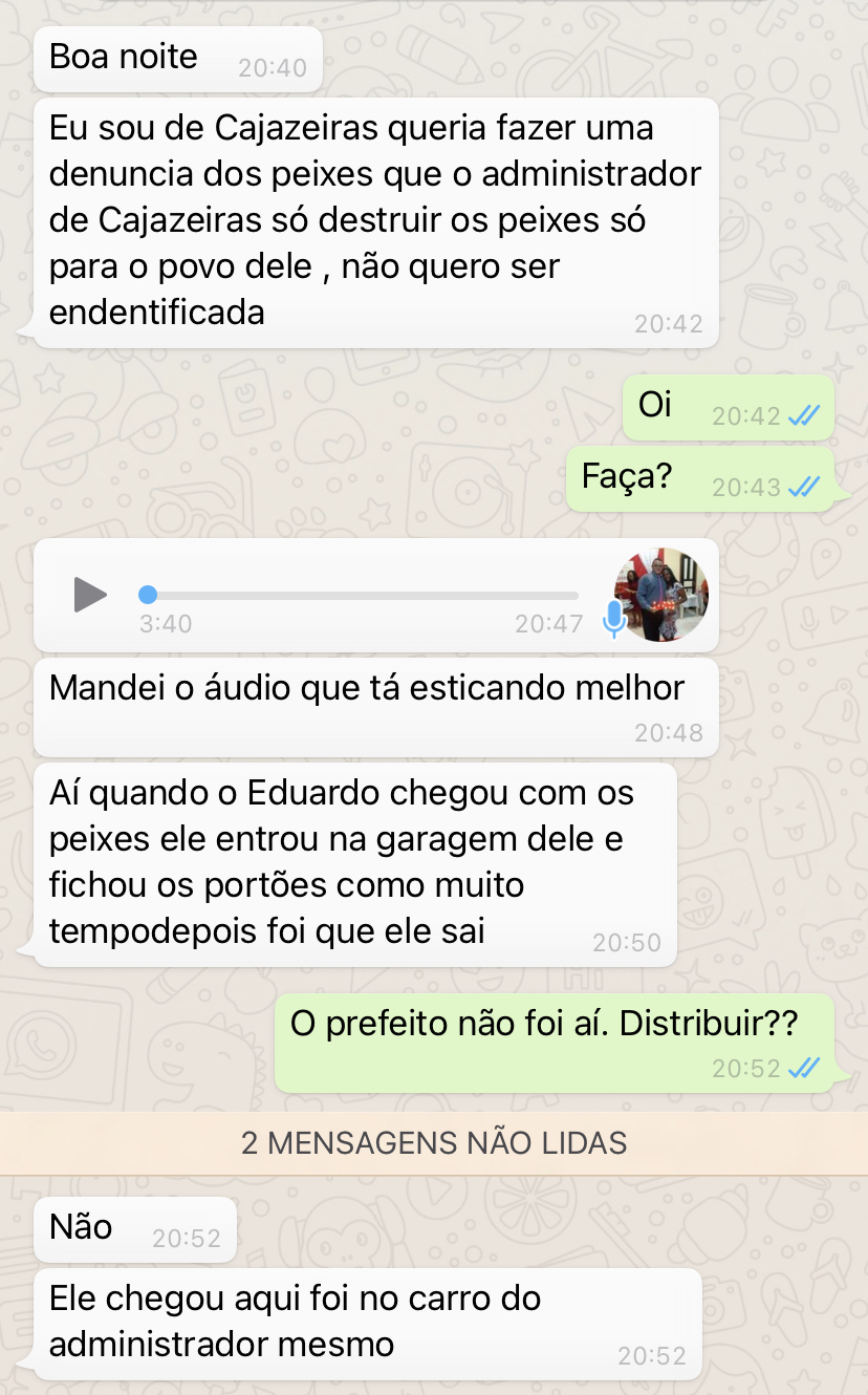 EM CAJAZEIRAS O ADMINISTRADOR EDUARDO COLOCOU CARRO DE SOM DIZENDO QUE O PEIXE ERA APENAS PARA SEUS ELEITORES. À POPULAÇÃO ESTÁ INDIGNADA COM ELE E COM O PREFEITO JOSÉ FRANCISCO QUE CHEGOU ABRAÇADO COM EDUARDO.