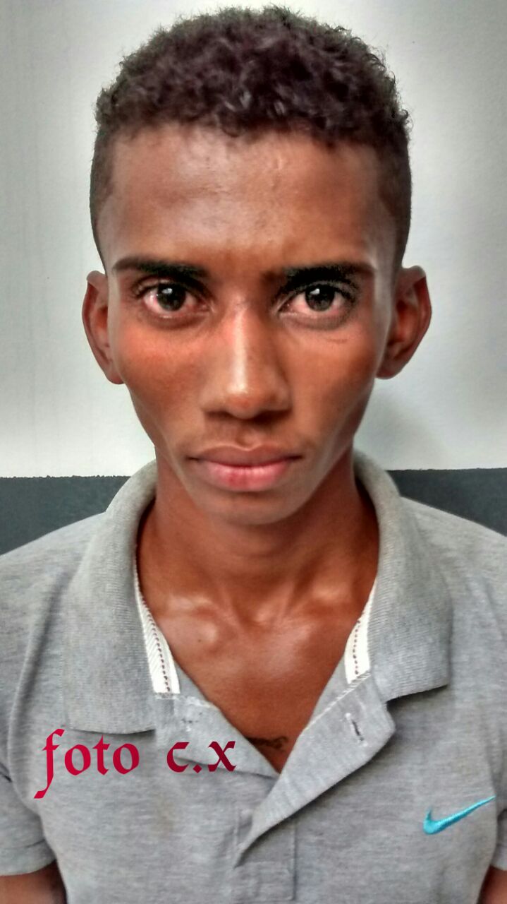 PRESO EM CODÓ LOBÃO POR SER ENCONTRADO COM CELULAR ROUBADO