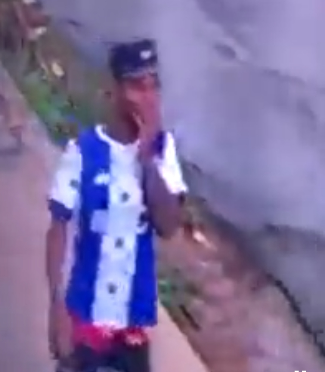 VIDEO MOSTRA MOMENTO EM QUE BANDIDO EM CODÓ ROUBA CELULAR DE ESTUDANTE. VEJA SE VOCÊ RECONHECE O MELIANTE 