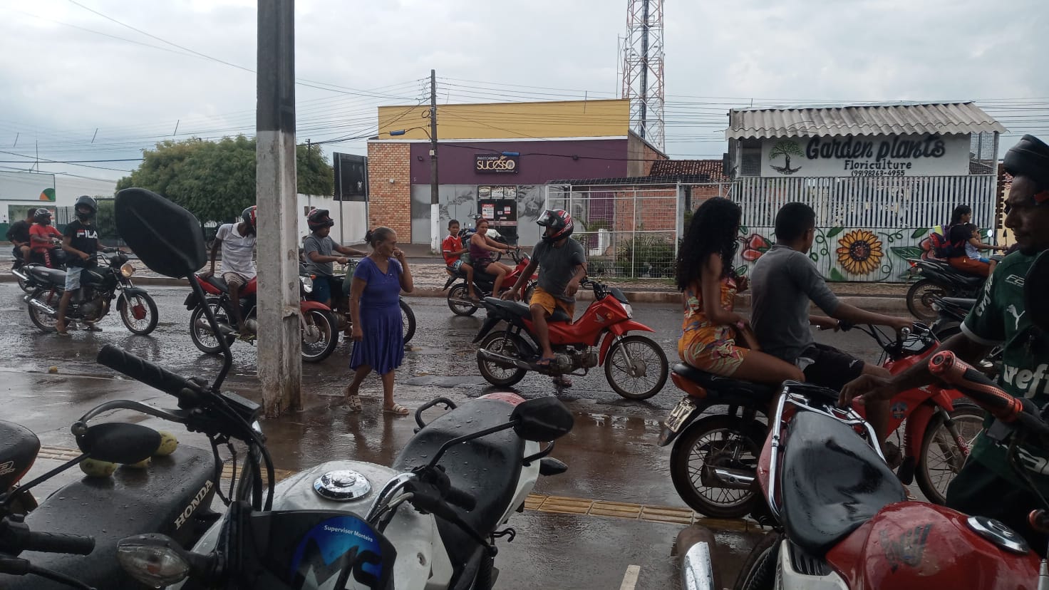 CONFUSÃO EM POVOADO DE CODÓ: COMUNIDADE SE REVOLTA APÓS TERRA TER SIDO INVADIDA A MANDO  DE RICARDINHO ARCHER…