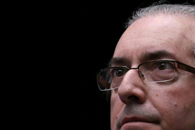 Após transferência para presídio, Cunha ameaça fazer delação