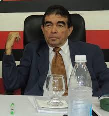 VEREADOR DOMINGOS REIS ATACA APRESENTADOR PÉ DE QUEIJO.