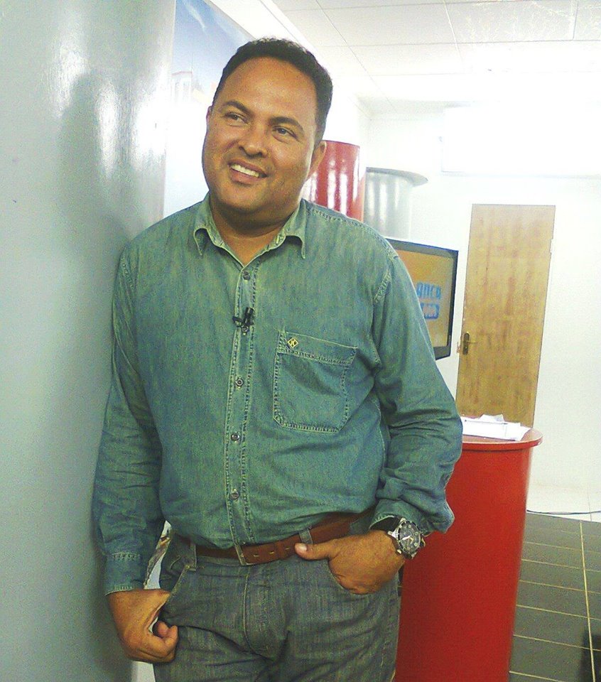 NOSSOS SENTIMENTOS AO AMIGO WALNEY FILHO PELA PERDA DE SEU IRMÃO MUITO AMADO.