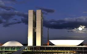 A RENOVAÇÃO DA CÂMARA DOS DEPUTADOS FOI A MAIOR EM 20 ANOS.