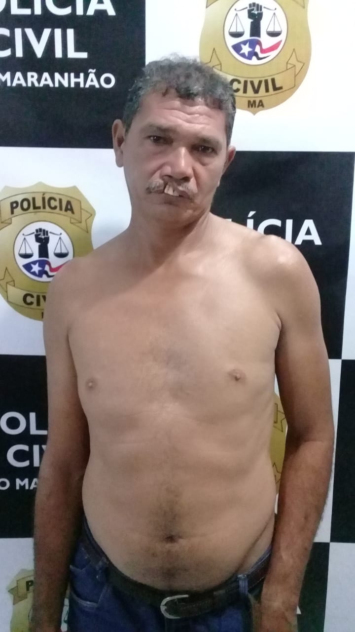 HOMEM É PRESO EM CODÓ APÓS BATER EM UM MULHER COM SOCOS E TAPAS