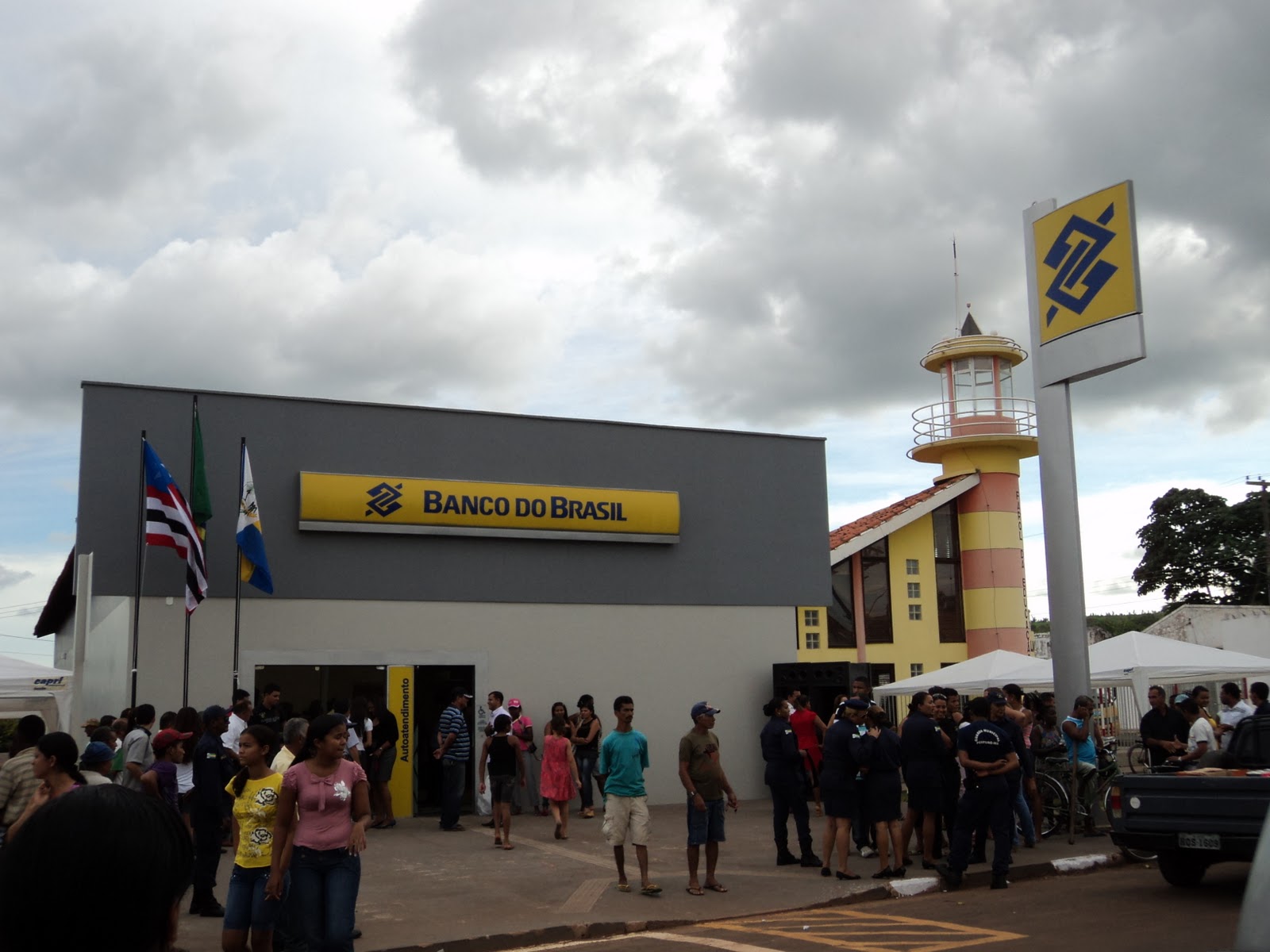 BANCO DO BRASIL DE PERITORÓ FOI ALVO DE BANDIDOS NA MADRUGADA DE TERÇA FEIRA.