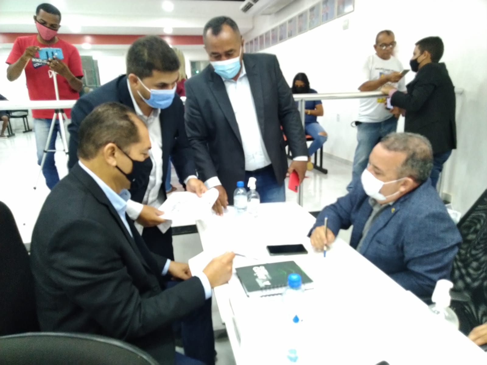 Vereador Evimar Barbosa fala sobre pontos inconstitucionais na reforma administrativa do Governo Municipal   